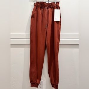 Lululemon Stretch High Rise Dark Terracotta Jogger Size 2